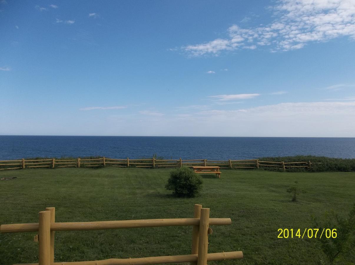 Les Chalets Brise-De-Mer Sainte-Therese-de-Gaspe 外观 照片