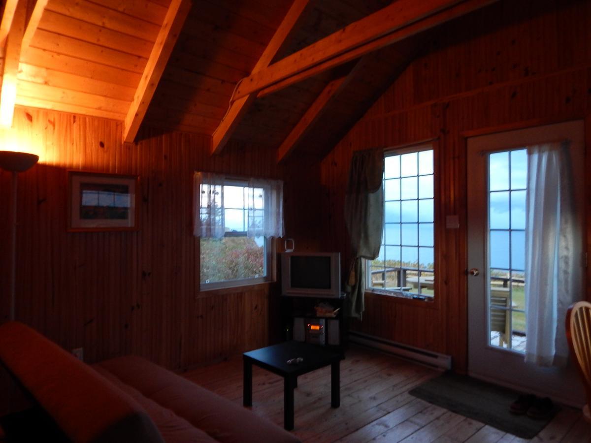 Les Chalets Brise-De-Mer Sainte-Therese-de-Gaspe 外观 照片